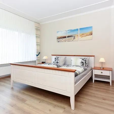 Ferienwohnung Ebbe Im Haus Nordseebrise Neuharlingersiel